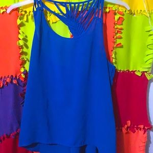 I am selling a blue tank